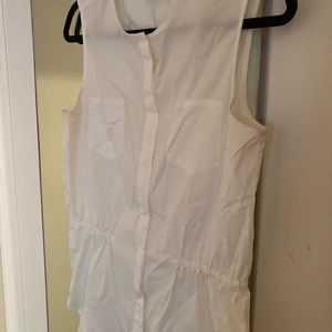 Theory sleeveless stretch blouse EUC